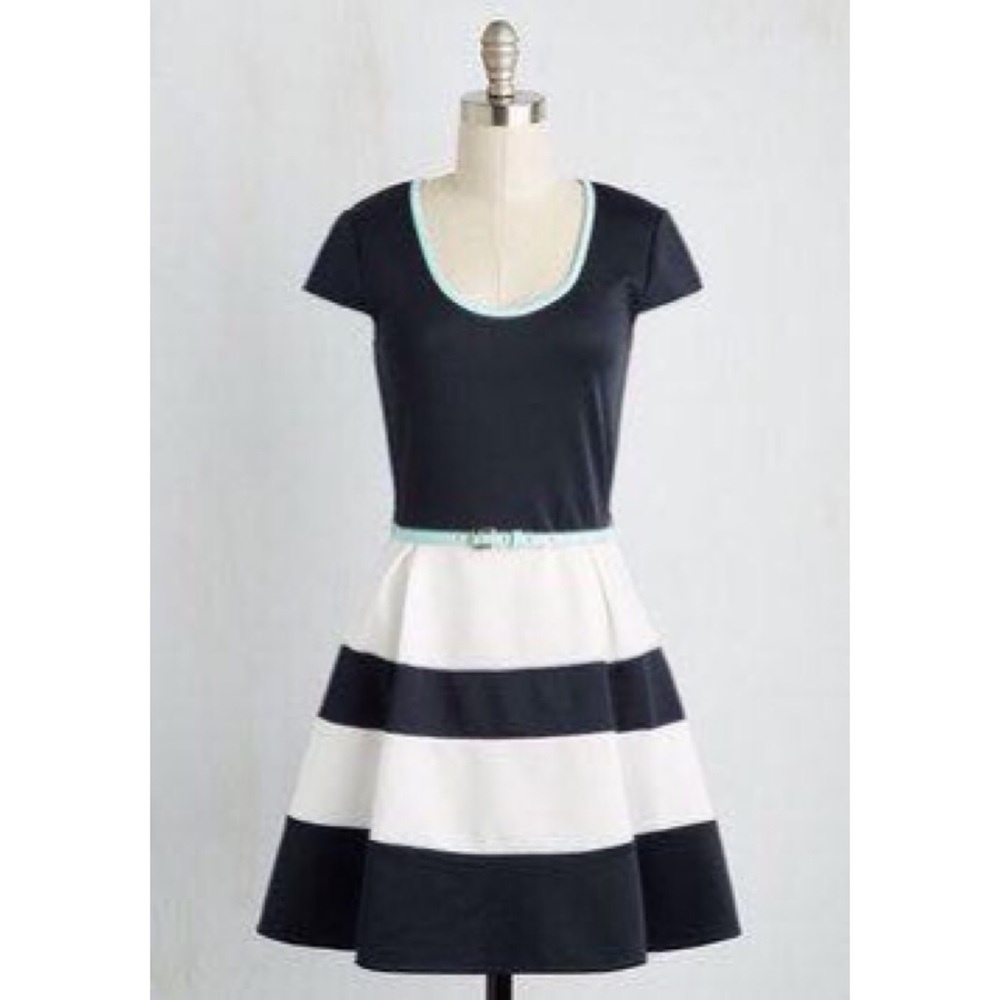 Modcloth “Major Course of Stunning” dress